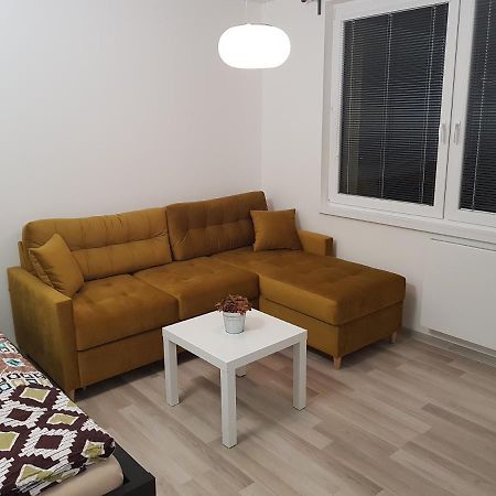 Appartamento 1+1 Znojmo Esterno foto