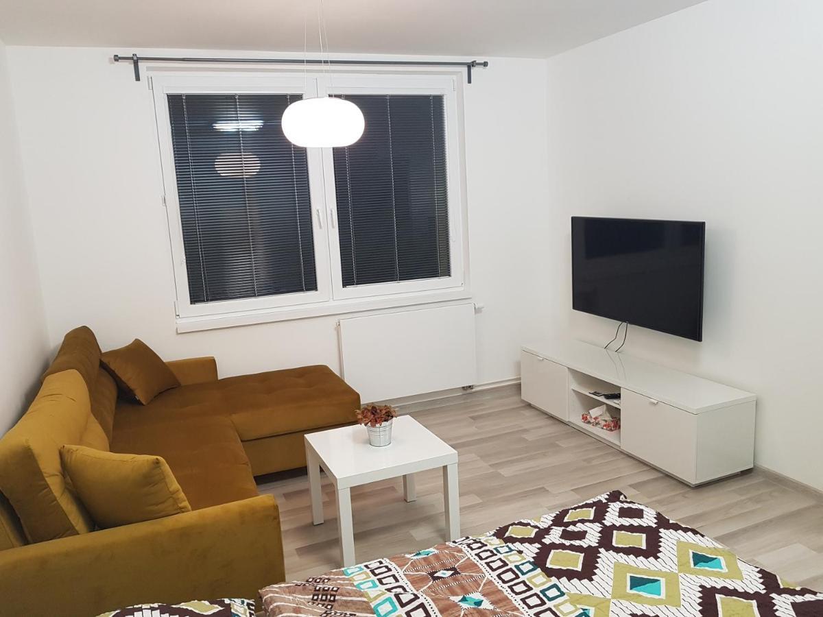 Appartamento 1+1 Znojmo Esterno foto