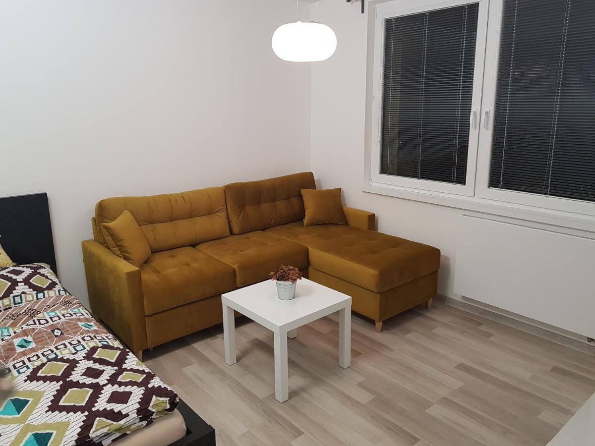 Appartamento 1+1 Znojmo Esterno foto